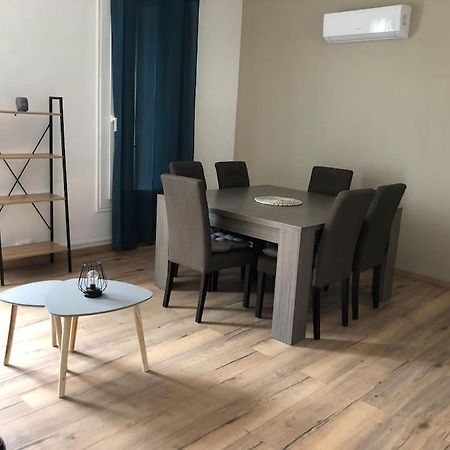 Appartement Spacieux Centre Ville Rivesaltes Buitenkant foto