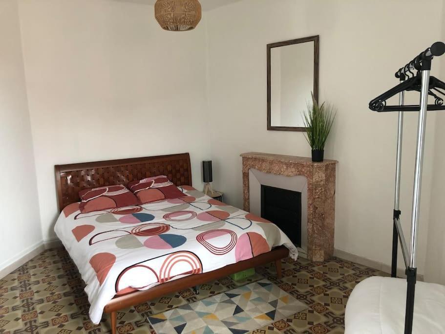 Appartement Spacieux Centre Ville Rivesaltes Buitenkant foto